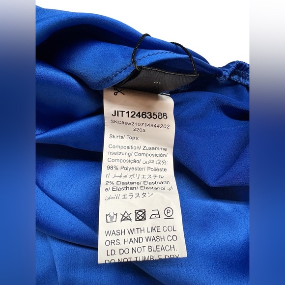 SHEIN SXY, Royal Blue Satin Long Sleeve Crop
Top, Medium / US 6 - Picture 8 of 9